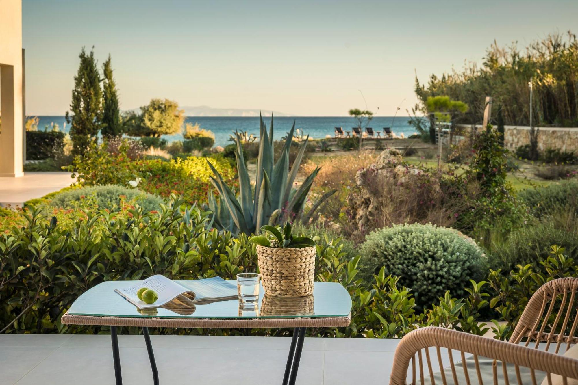 Grand Blue Beach Residences Lixouri Exterior photo