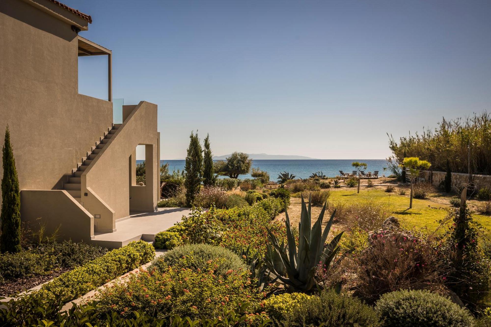 Grand Blue Beach Residences Lixouri Exterior photo